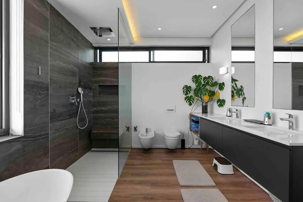 Villa In Bantry Bay Cape Town